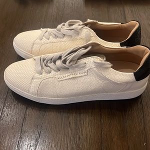 NWOT ALLSAINTS Size 11 Snakeskin white sneaker